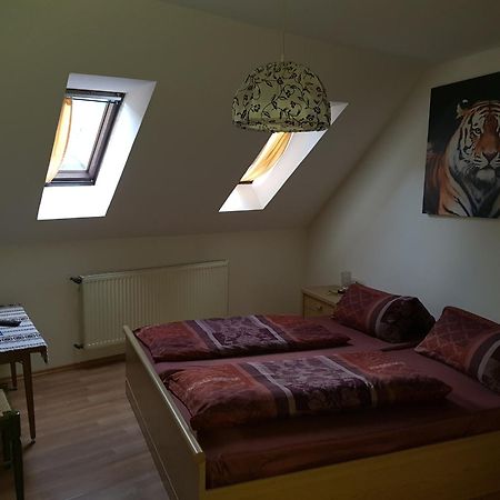 Pension-Puttlachtal Pottenstein Kamer foto